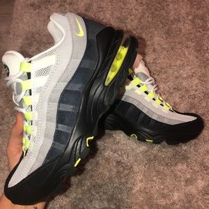 *EXCELLENT CONDITION Nike Air Max 95